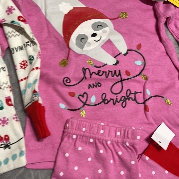 HOLIDAY Sloth Pajama Set - Picture 4 of 4